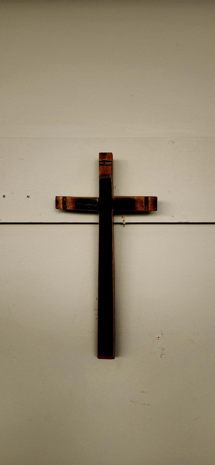 William Sheppee Premium Quality Rustic Cross in Natural Finish