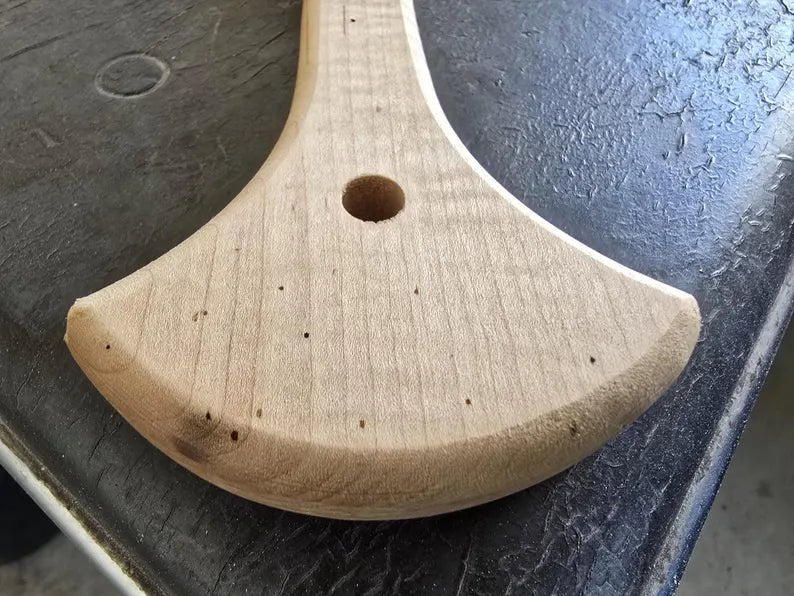 Amish Handcrafted Walnut Maple Oak Cutting Board - 1st Choice Furniture Direct