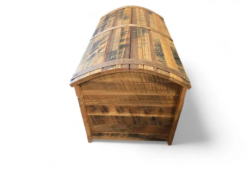 Amish Reclaimed Barn Wood Trunk – Rustic Storage Chest with Leather Straps - 1st Choice Furniture Direct