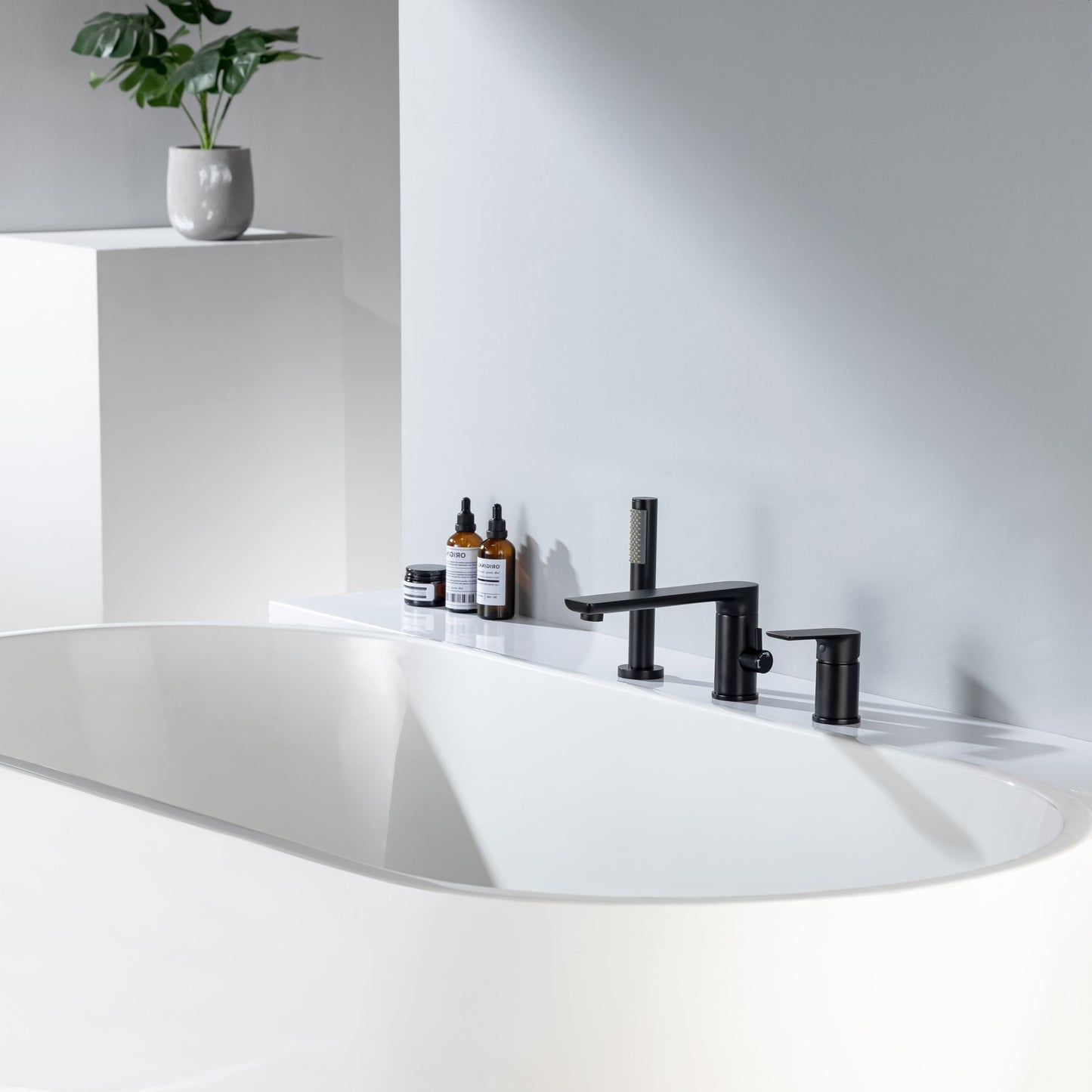 1st Choice Luxurious Matte Black Bathroom Faucet - Transform Your Bath Experience