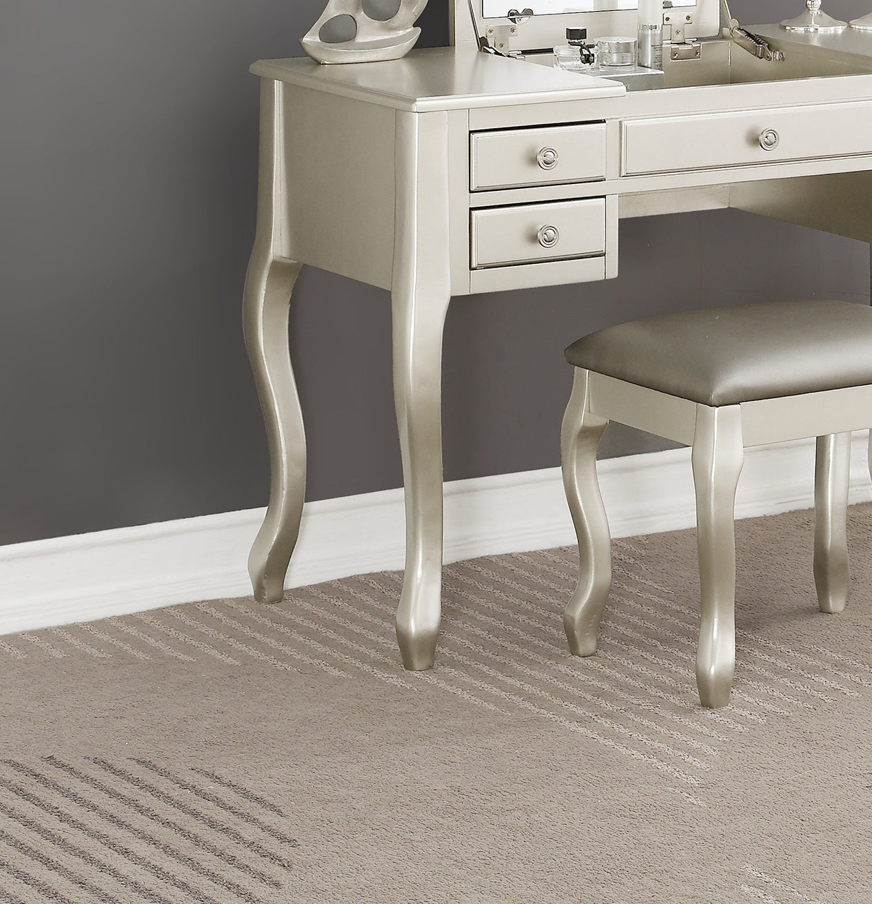 Classic Vanity Set w Stool Silver Color Drawers Open - up Mirror Bedroom Furniture Unique Legs Cushion Seat Stool Vanity - 1st Choice Furniture Direct