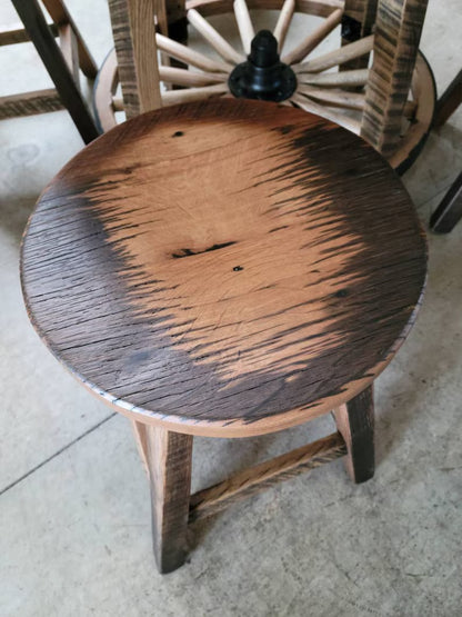 Reclaimed Wagon Wheel Dining Table Set – 48” Round Barnwood Table with 4 Stools
