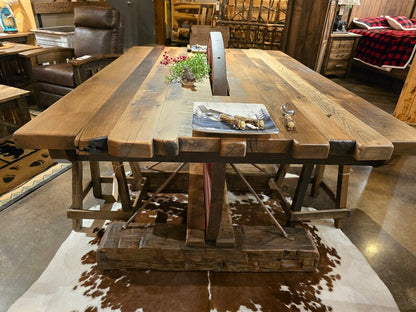 Old West Reclaimed Barn Wood Wagon Wheel Table Set with Bar Stools