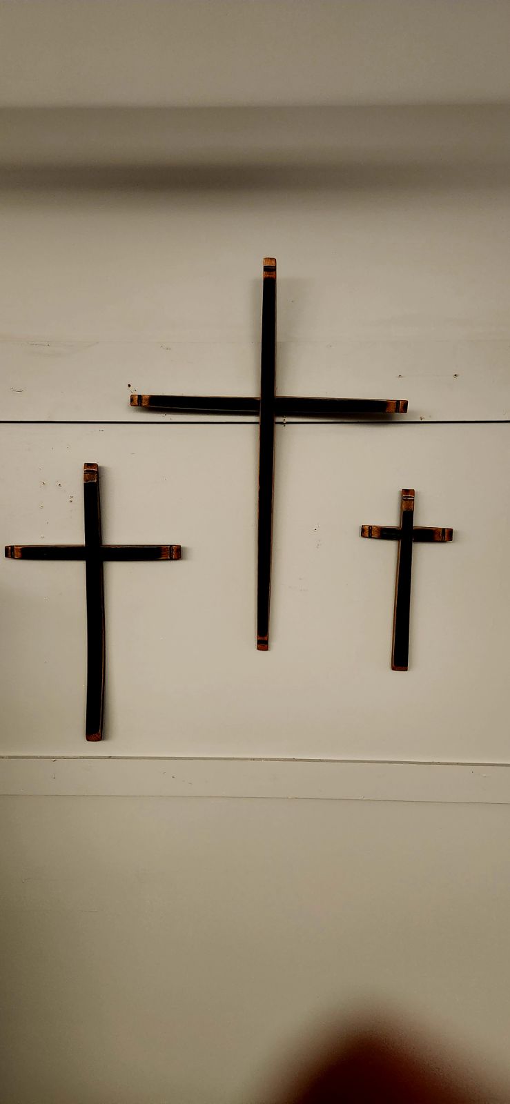 William Sheppee Premium Quality Rustic Cross in Natural Finish - 1st Choice Furniture Direct