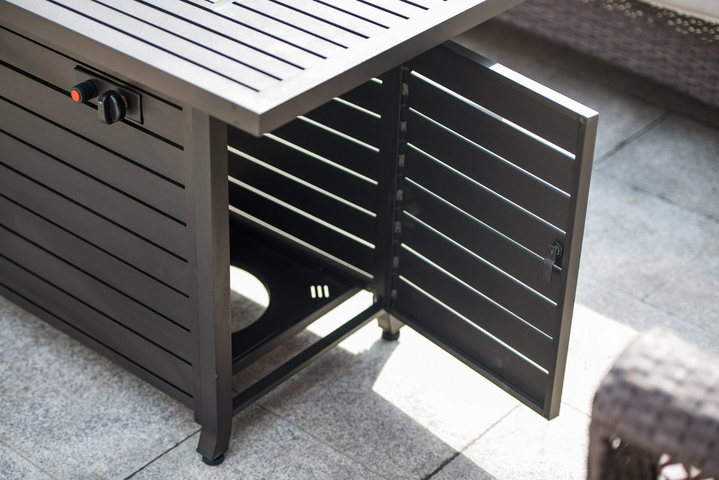 1st Choice 57-in Aluminum Rectangular Outdoor Gas Propane Fire Pits Table